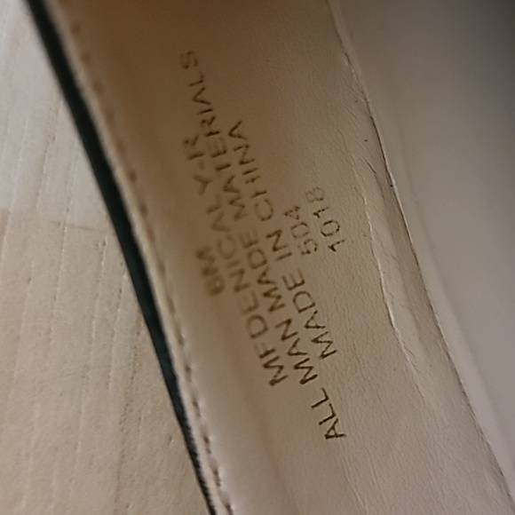 Marc Fisher Black Pumps Heels Pointed Toe Ankle Strap Back Zip Size 6 - Picture 10 of 13